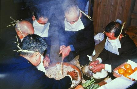 田後神社頭屋祭「宮の飯」の写真